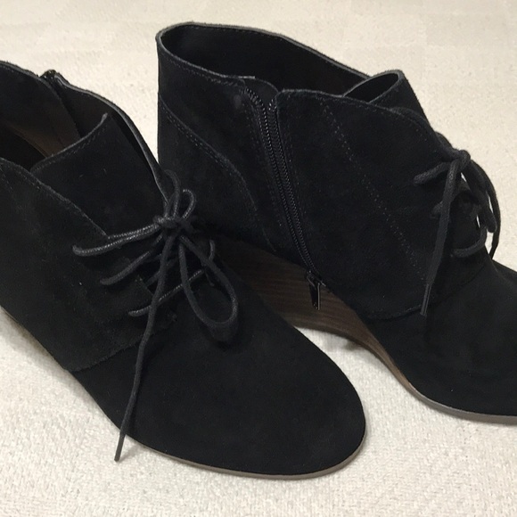 Lucky Brand boots 👢🍂🍁🪹 - Picture 4 of 7